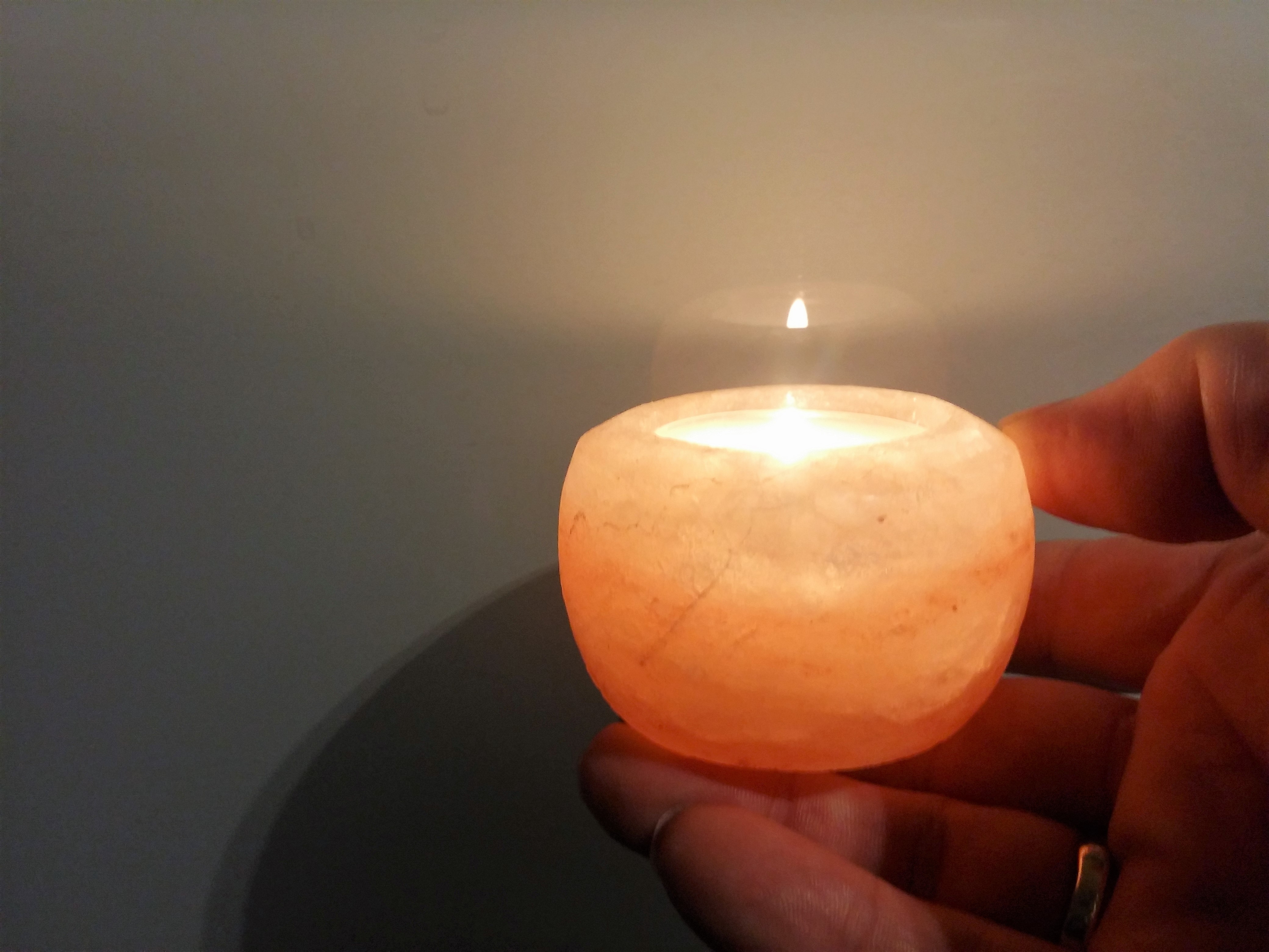 Brennende Kerze; Foto: kubey