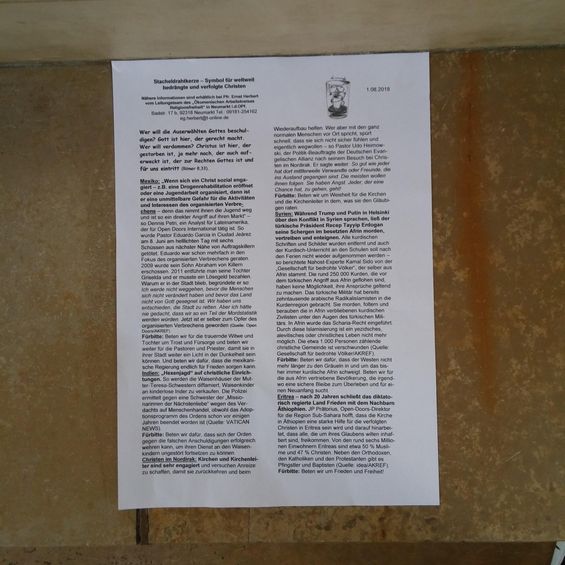 Stacheldrahtkerze - Symbol für weltweit bedrängte und verfolgte Christen