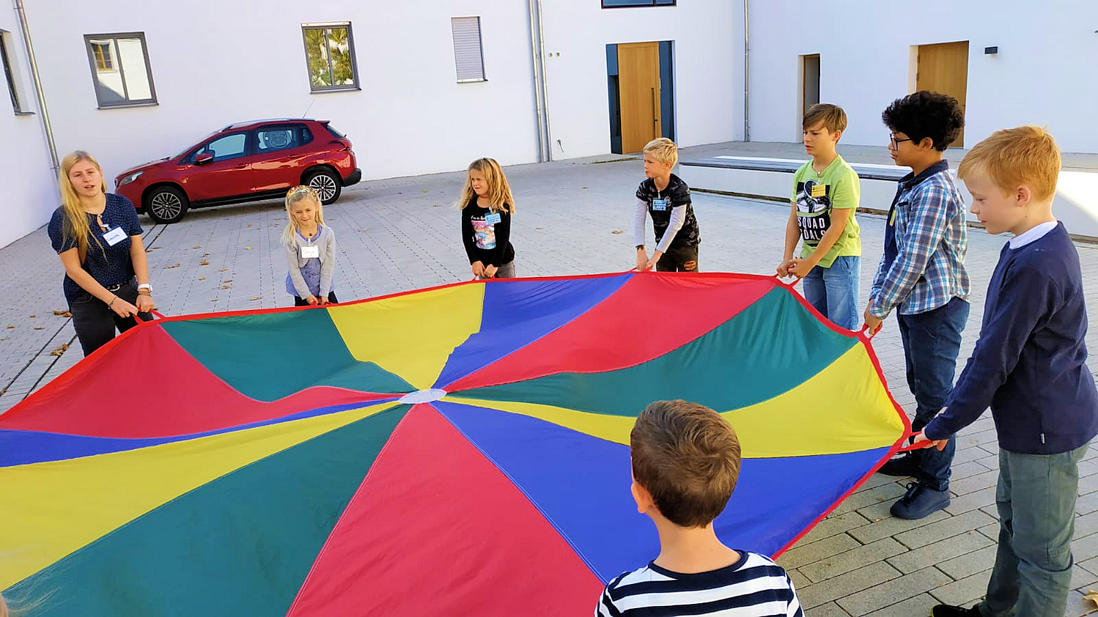 Sonntagsfreunde, spannen buntes Tuch